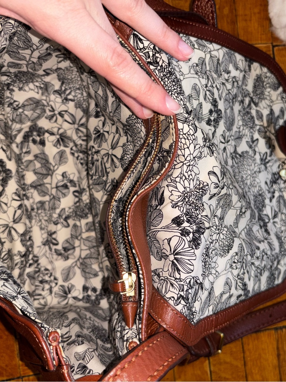 Vera Bradley Camel Leather Crossbody Shoulder Bag - Picture 8 of 11